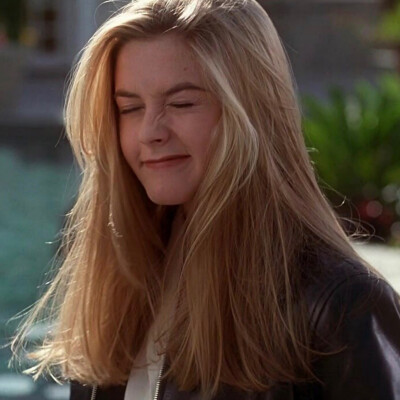 艾丽西亚·西尔维斯通
Alicia Silverstone