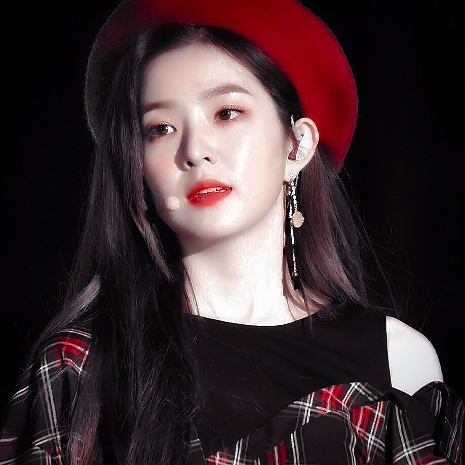 Irene / 陆之畅.
“所有的热情都会在失望和等待中消失 无一例外.”
cr.HeartB_beat329