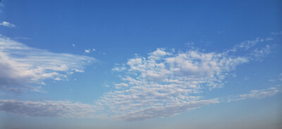 蓝蓝的天空☁️☁️