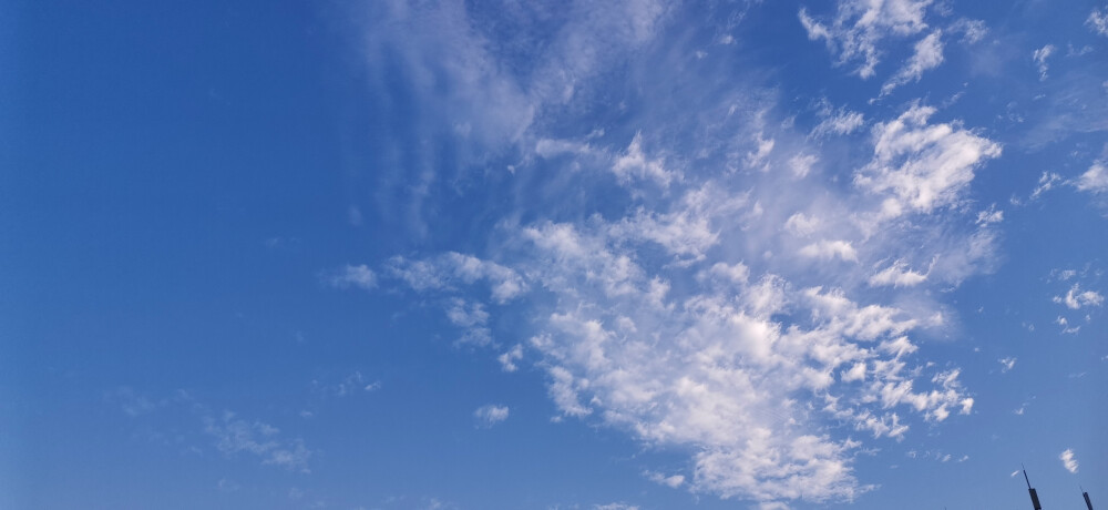 蓝蓝的天空☁️☁️