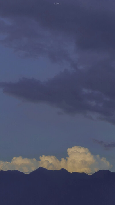 梦·景·花·海·夕阳·月色
图片来源于网络，侵权删