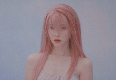 IU | LILAC扫图
cr:窥见银河星雾