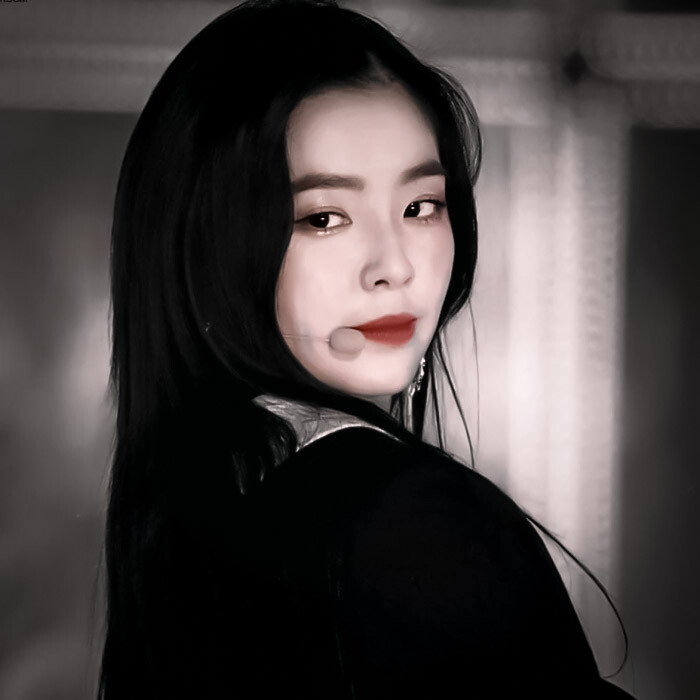 
:Born to be loved.
/裴珠泫 Irene/
原 REDGIRL_ROOM