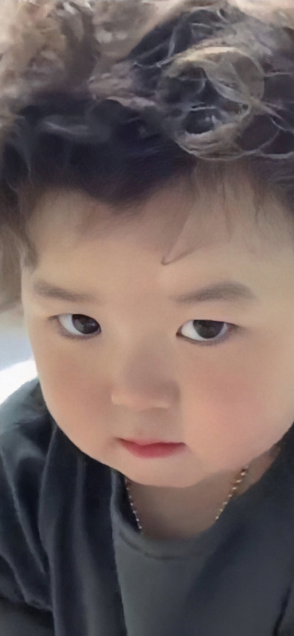 黄夏温手机壁纸