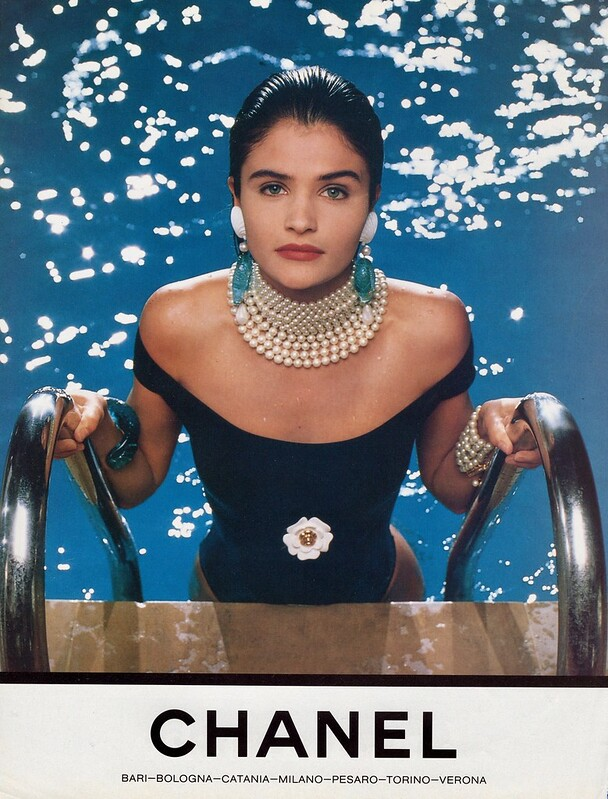 1990年，Karl Lagerfeld掌镜的香奈儿宣传照