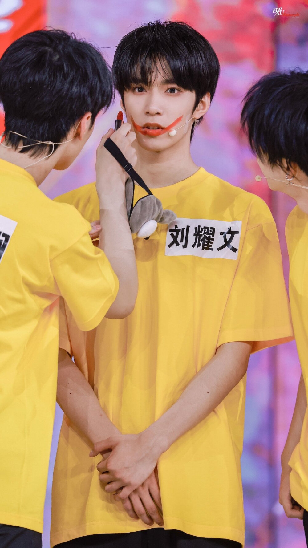 如果刘耀文不进时代峰峻也不会是精神小伙