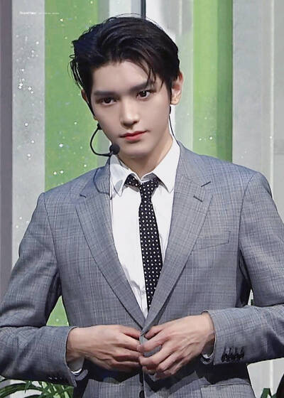 李泰容
