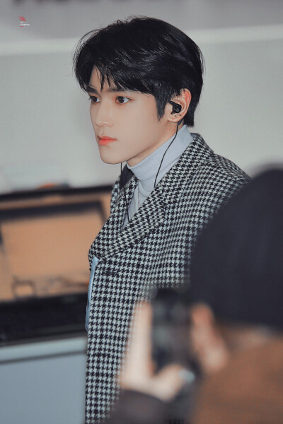 李泰容