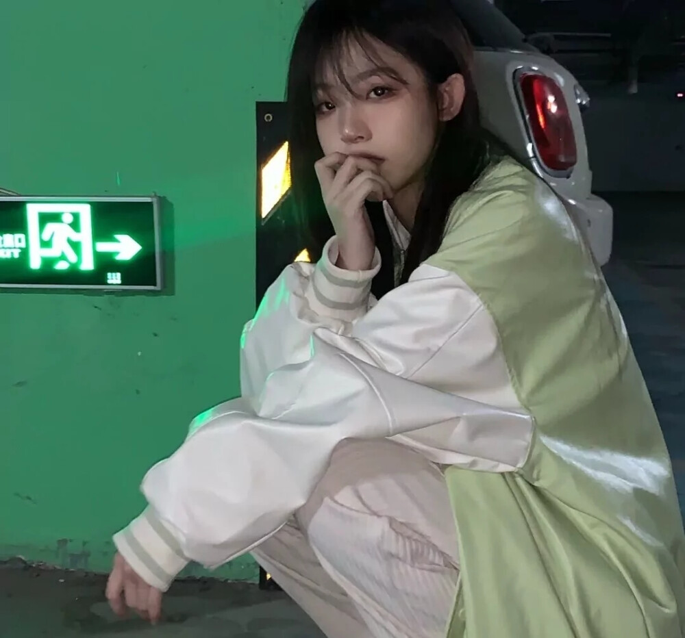 ins微柠绿色系女生头像