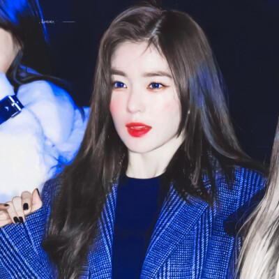 想了好多关于夏天的文案 都不及这一刻恰好来的风
裴珠泫‖FOREVER_RVL