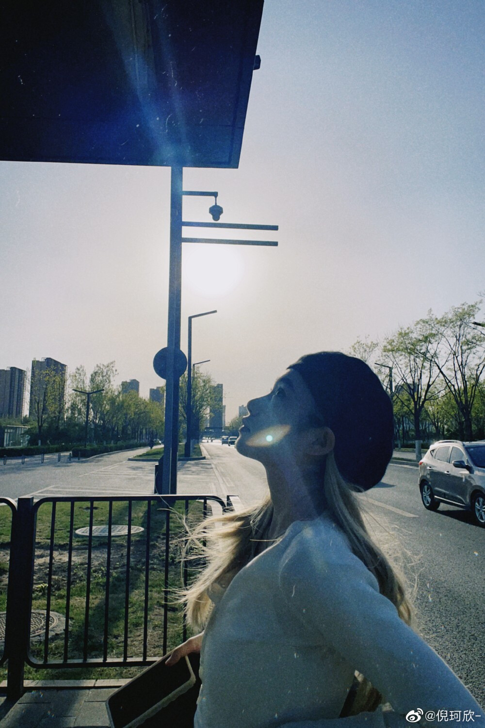 倪珂欣 《薄荷之夏》
笑容有感染力 私图耐看