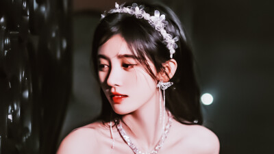 鞠婧祎橙光素材
禁二转二改，抱图dd/收藏，使用注明林乔笙