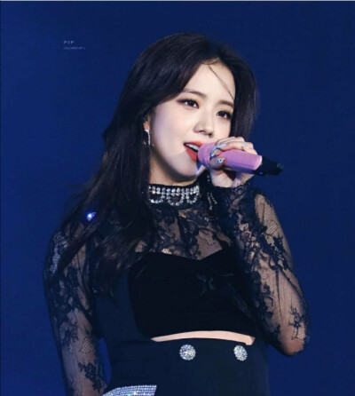 lisa裴珠泫rosieblackpink壁纸少女心身材美女壁纸