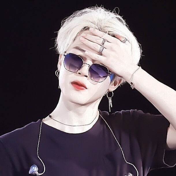 “我的偏爱从来不是你的资本”。
原MINToYou_1013