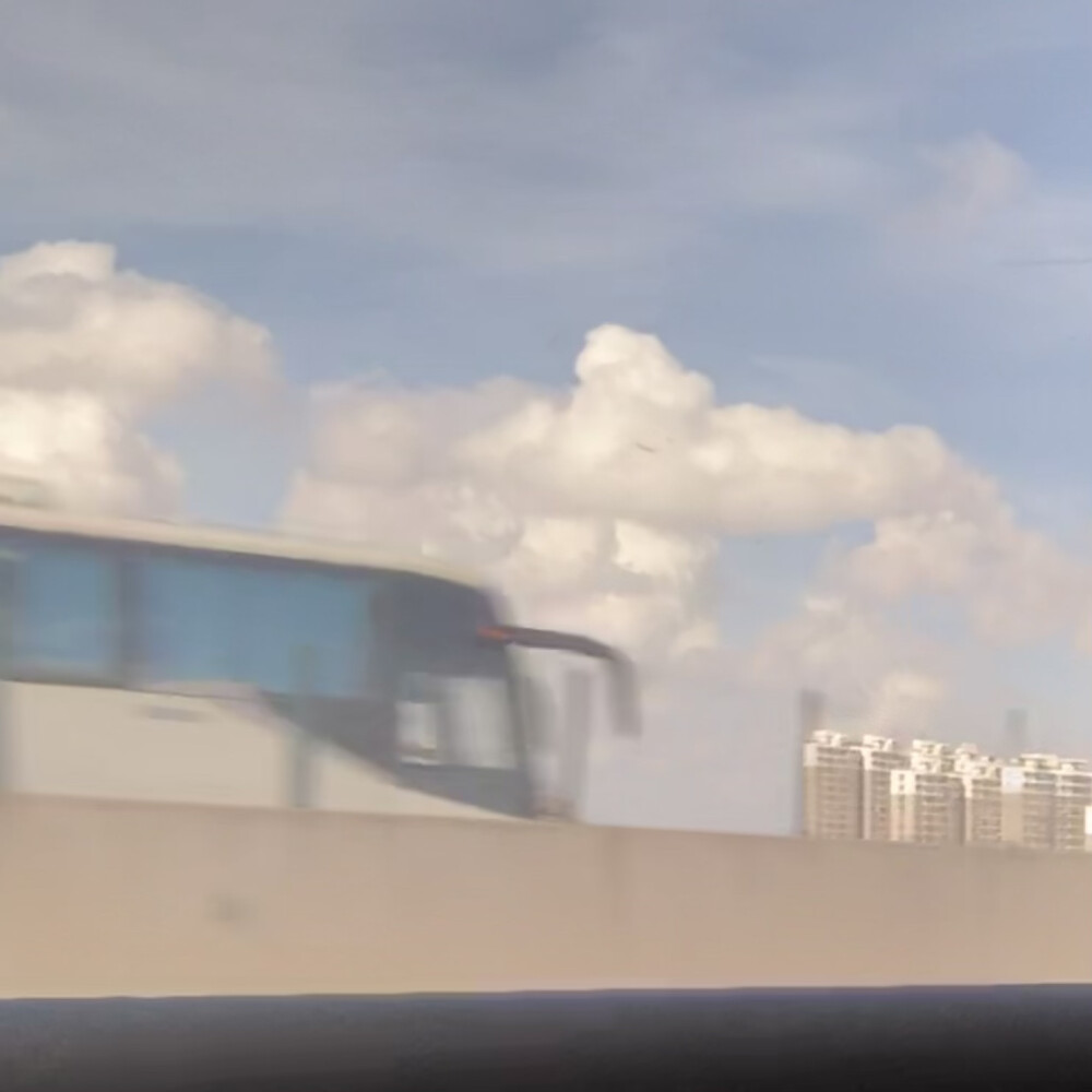 背景图 天空 粉调色系 键盘背景