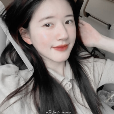 赵露思
dt缤纷兔耳帽