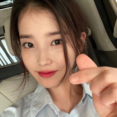 IU