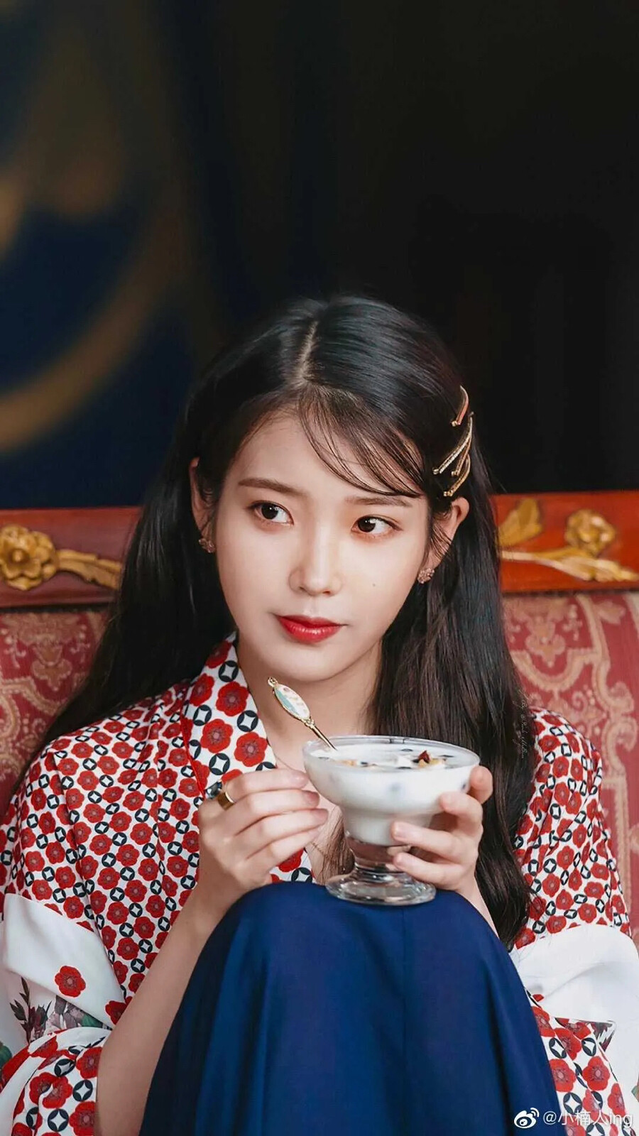 IU