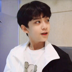 【TF家族三代陈天润】
陈天润头像.
[抱图点赞&收藏专辑 二传注明]
[重庆夏天©自截自调 请尊重劳动成果]