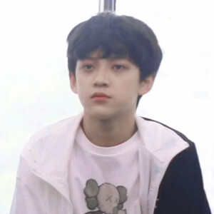 【TF家族三代陈天润】
陈天润头像.
[抱图点赞&收藏专辑 二传注明]
[重庆夏天©自截自调 请尊重劳动成果]