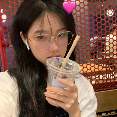 女头可二改
改了dddddddddd
