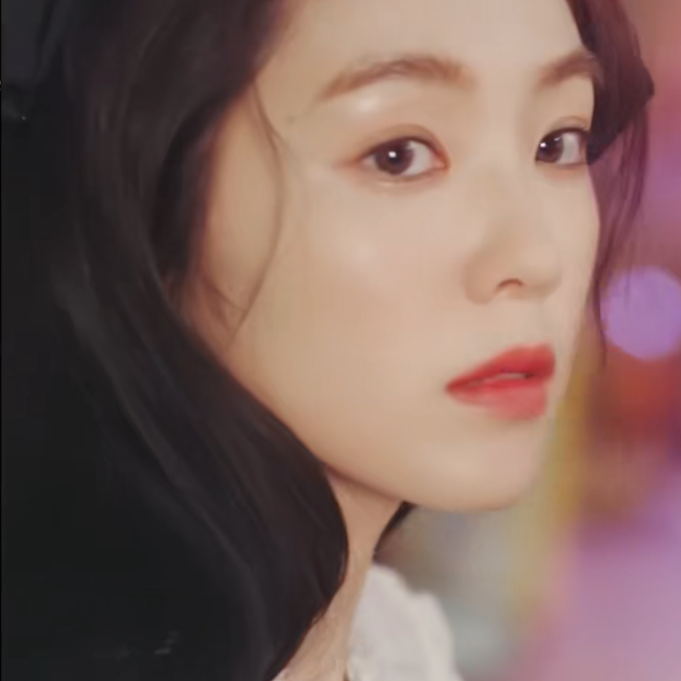 自截。裴珠泫。金艺琳。