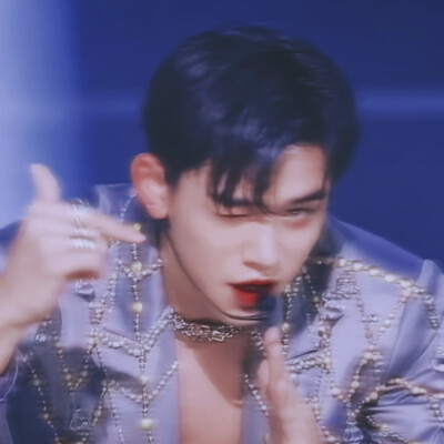 黄旭熙
-
“老公”