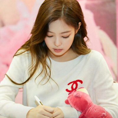 Jennie
强迫症们对不住了