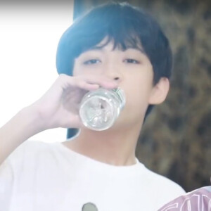 【TF家族三代陈天润】
陈天润头像.
[抱图点赞&收藏专辑 二传注明]
[重庆夏天©自截自调 请尊重劳动成果]