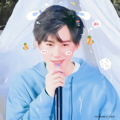 ^ 张 公 子 秒 变 小 可 爱
^ 原 截 许 时 倾 贴 纸 许 辄