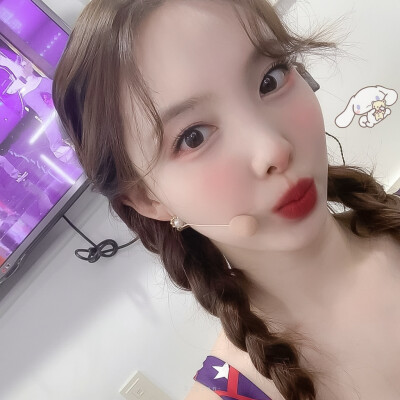 ♡ >> ☪︎ 今日份美麗營業♬