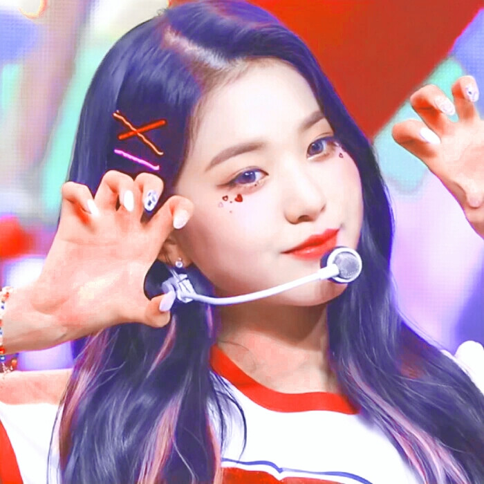 Orange flower
张元英/阙笙樱黛