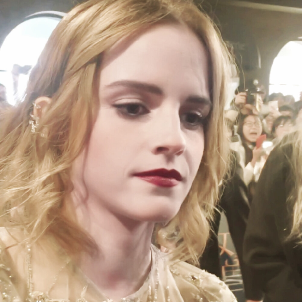 ? ??? ????? ?? ???? ???? ??? ????????? ?? ?????
对你的喜欢穷极所思可赴千里
#Emma Watson
二传注明林蕴纾
原截顾芷梦