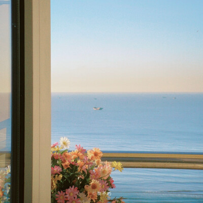 背景图 #橘子汽水味夏天
cr.