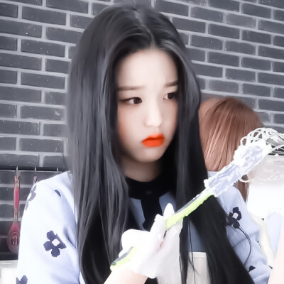 -张元英
-今日份奶油の初体验(ฅ>ω<*ฅ)