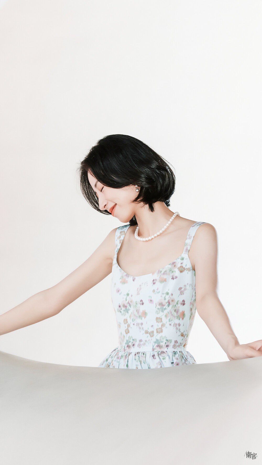 #周雨彤##我在他乡挺好的#
周雨彤手机壁纸 / 修图14P ​​​
cr@__南宫_