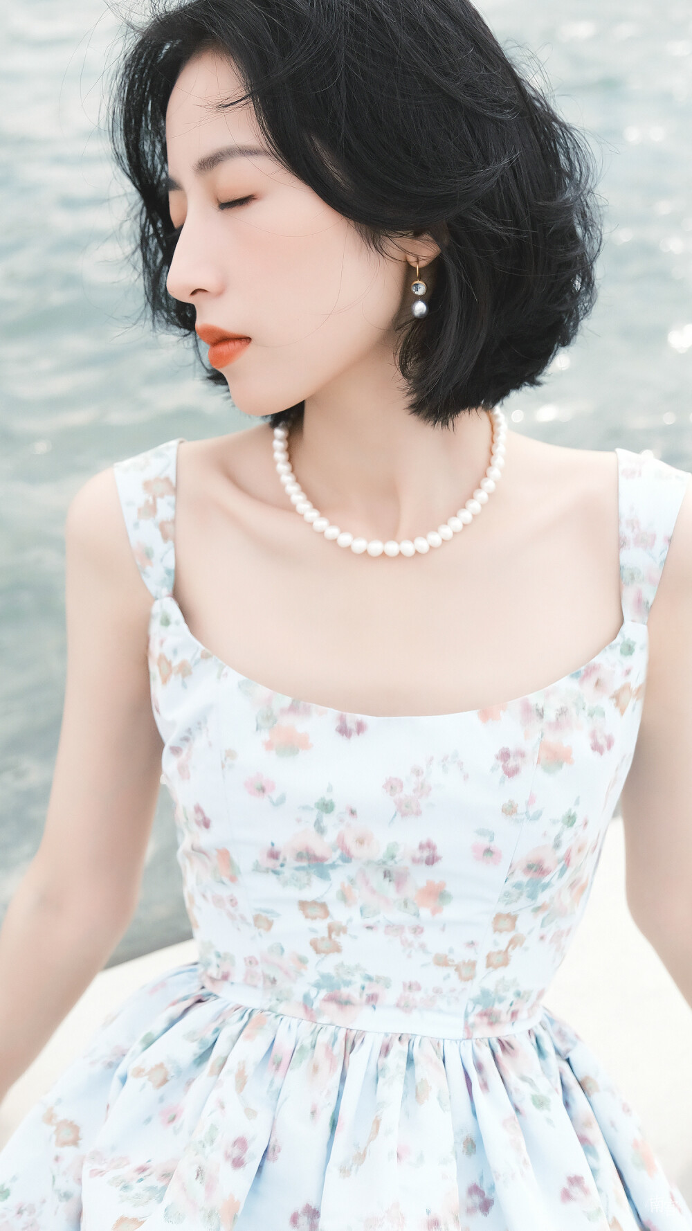 #周雨彤##我在他乡挺好的#
周雨彤手机壁纸 / 修图14P ​​​
cr@__南宫_