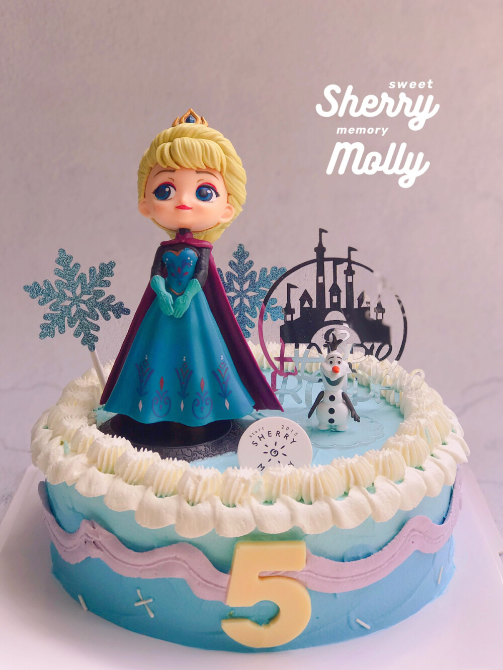 #SHERRYMOLLY家の下午茶# —『原味木糖醇cake』小朋友5岁的生日cake～挑了冰雪奇缘主题哒 Elsa公主加冕皇冠的样子呢