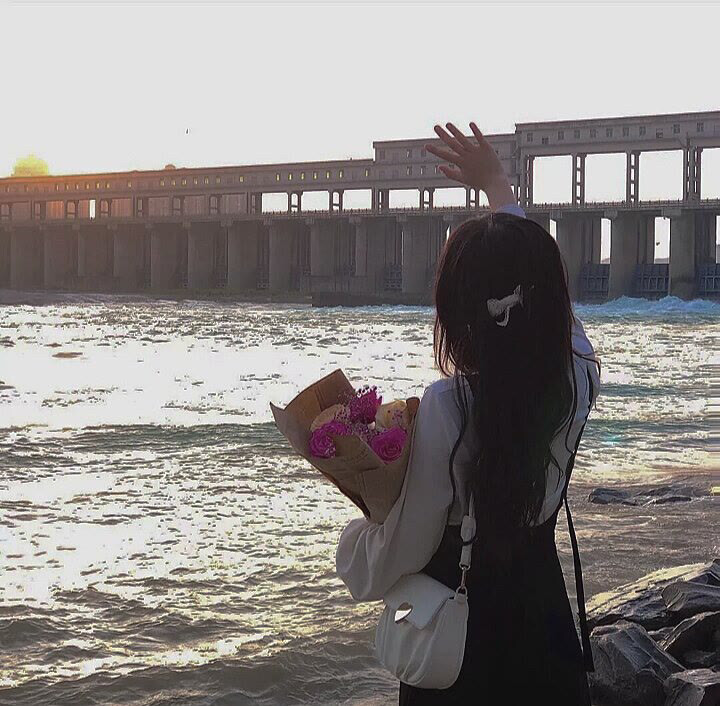 无爱一身轻，有爱要珍惜。