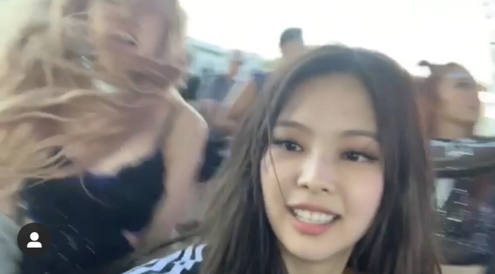 金智妮朴彩英可二改
注明小然睡了