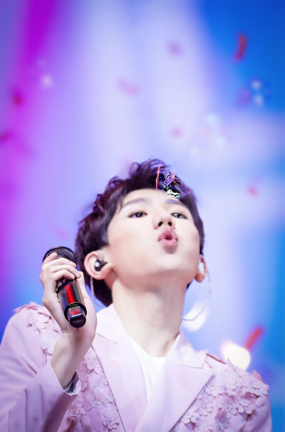 TFboys 王源 头像壁纸
侵删