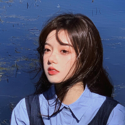 初次见你的时候 你像天使一样耀眼夺目