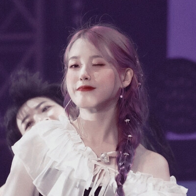 
▸love song
想 给 你写 一 首***love song
