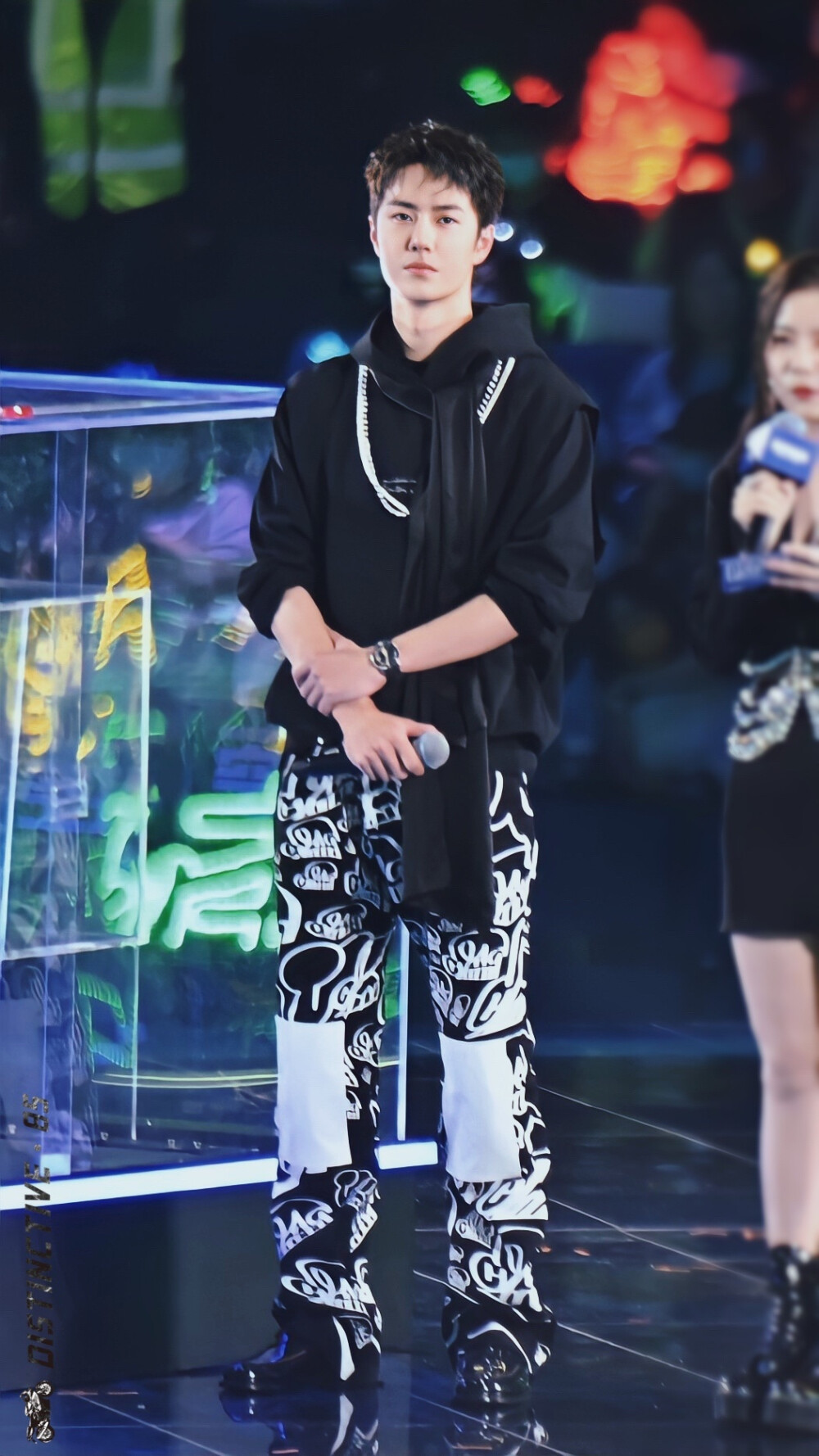 210731 和平精英超级杯暨空投嘉年华 @UNIQ-王一博 ​​​♛C位♛ cr:logo