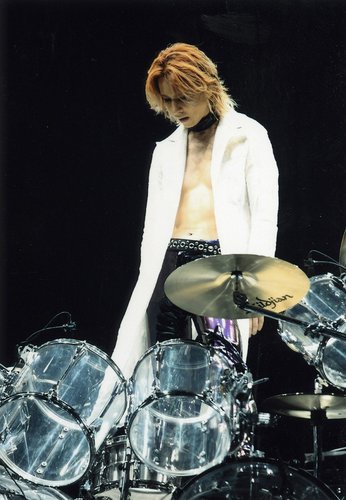 yoshiki林佳树