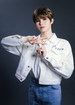 刘隽给麻麻发光