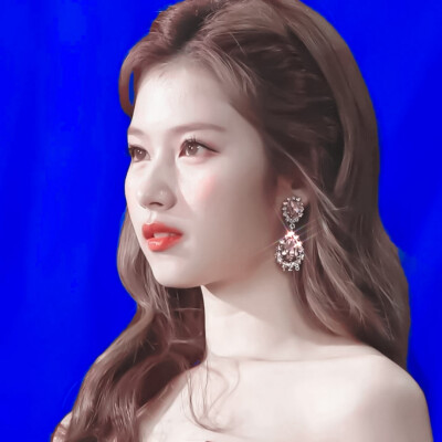 当院原则遇上心动就会不停破例
凑崎纱夏‖原图江纪然