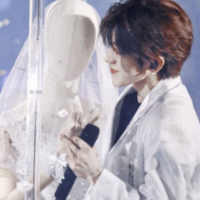 ·亲爱的蔡徐坤先生，生日快乐！·
cr.Chocolate·Kun