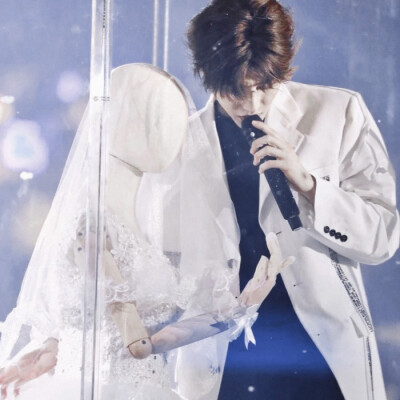 ·亲爱的蔡徐坤先生，生日快乐！·
cr.Chocolate·Kun