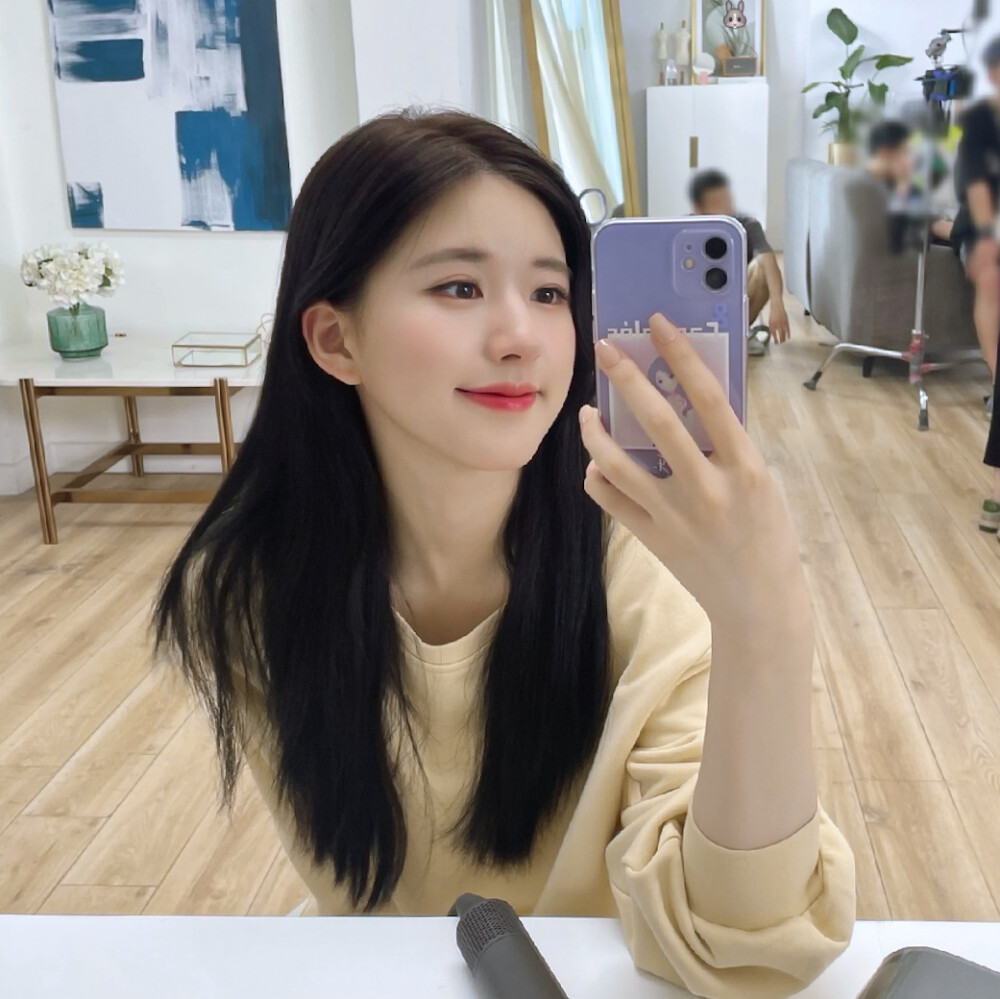 赵露思 图源:微博/颖思-竺甜